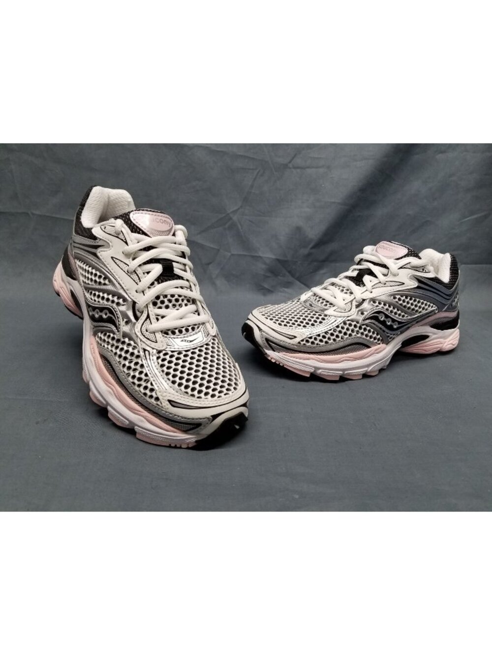 Saucony ProGrid Omni 9 Silver Pink Women's Size 7.5 New No Box !! - Picture 1 of 11